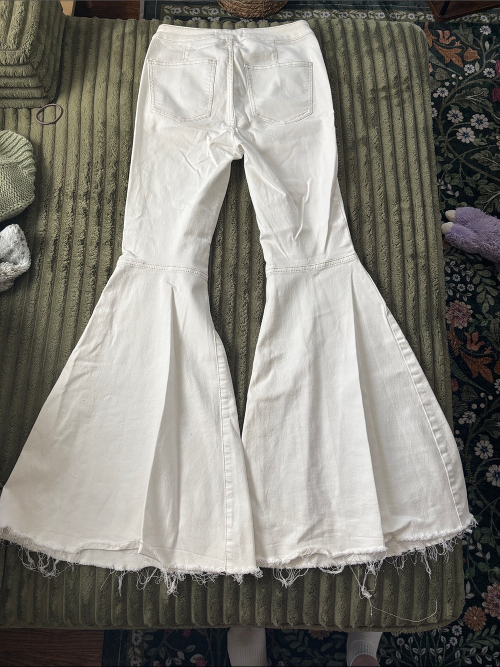 Free People White Bell Bottomed Jeans - Picture 2 of 3